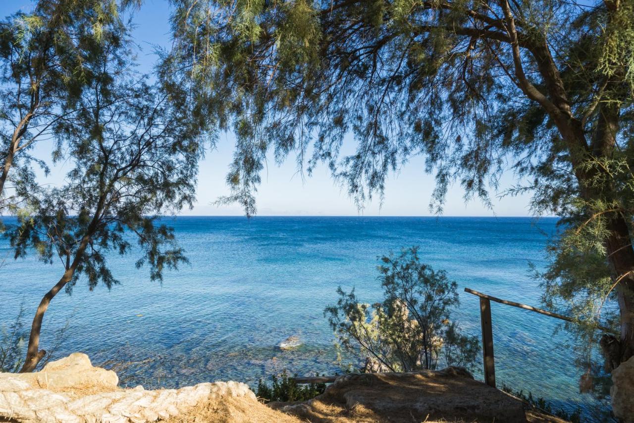 Seafront Studio With Direct Beach Access Koroni  Luaran gambar